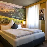 Hotel Boutique Zum Gruenen Baum
